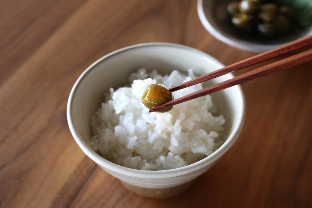 太陽の粒｜国産オリーブからし漬け 50g｜香川県産・ピリ辛おつまみ｜鶴